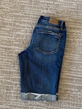Fit No. 53 Bermuda Stretch Cuffed Short